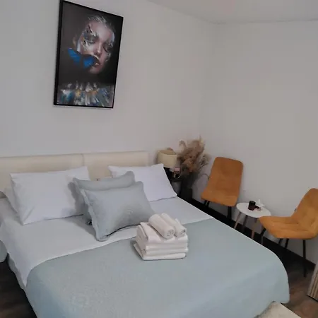 Buzolic 3 * هفار