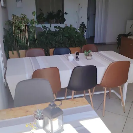 Buzolic 3 Apartment