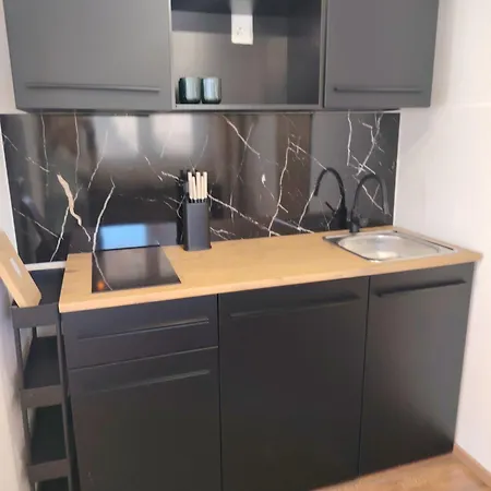 Buzolic 3 Apartment *