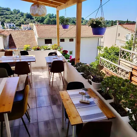 Apartmán Buzolic 3 *