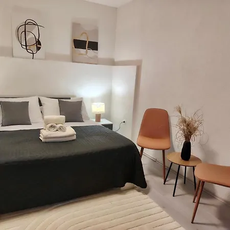 Buzolic 3 Apartmán *