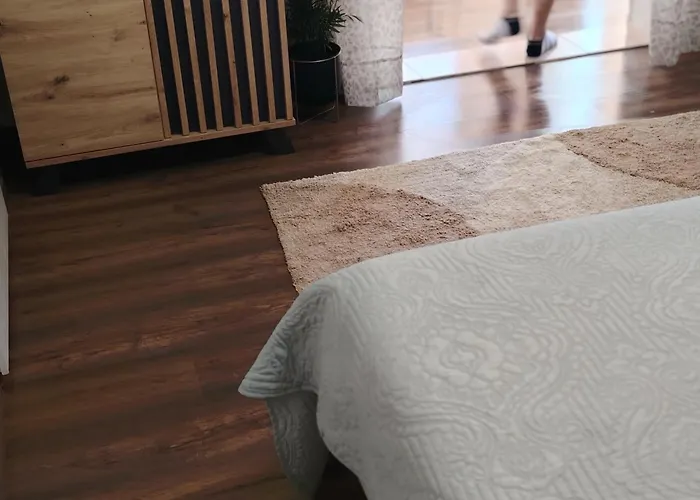 Buzolic 3 Apartman Hvar Town