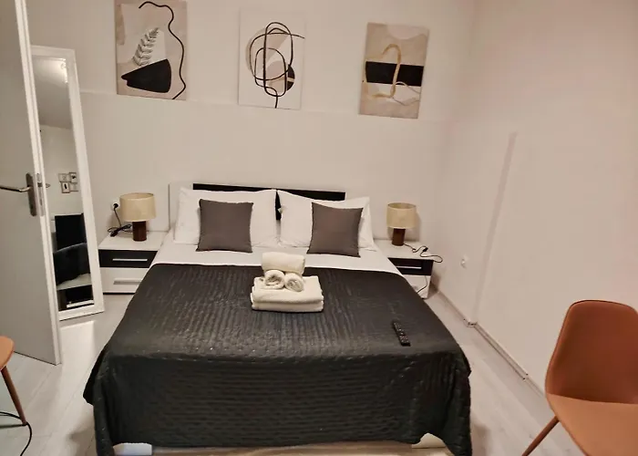 Apartman Buzolic 3 *