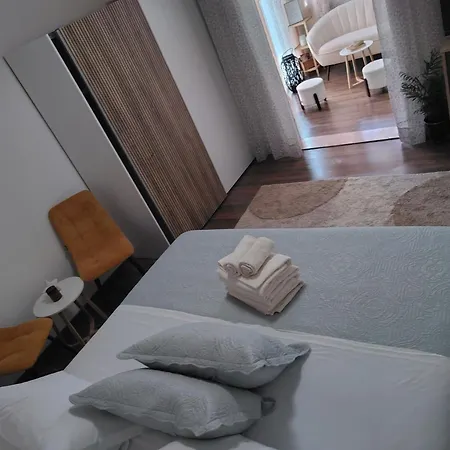 Buzolić 3 Hvar Town